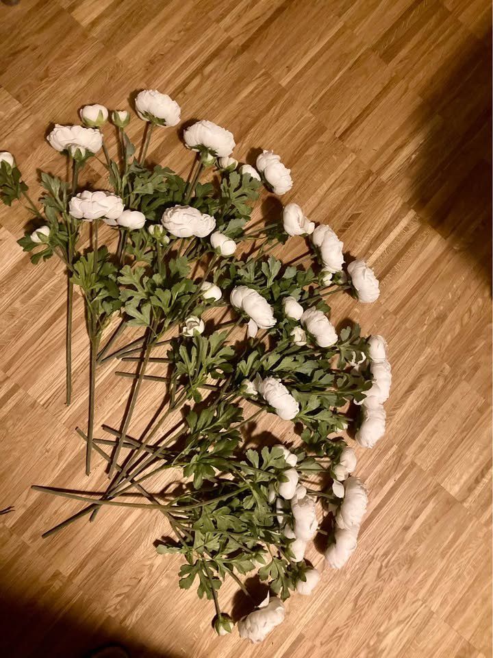 Tutte le decorazioni: XXL Dekor Set mit Rosen weiss // rosa – Usato da Rudolfstetten venduto da Stellina1975 2