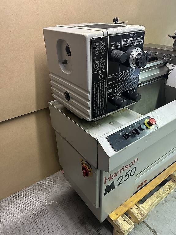 Tutte le macchine: Drehbank Harrison M 250 – Usato da Allschwil venduto da baese84 1
