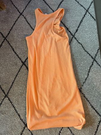 Robe H&M orange sans manches taille 158/164 cm