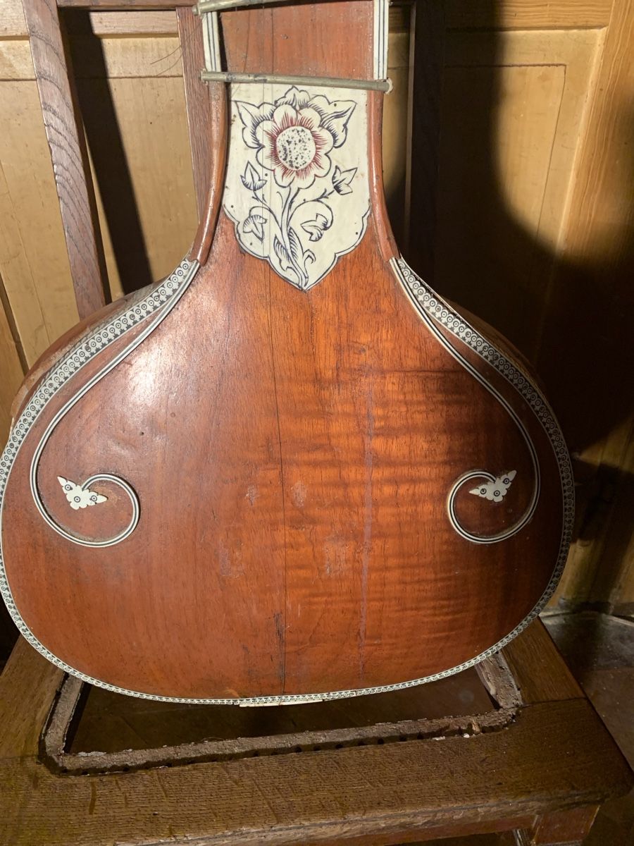 Strumenti musicali: Alte indische Sitar, defekt, – Usato da Dussnang venduto da pml253 2