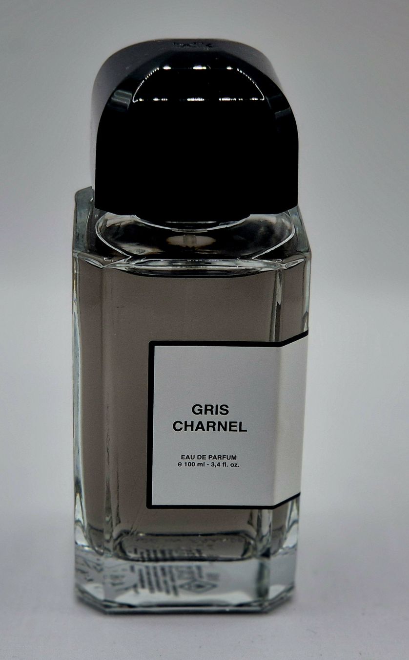 Profumi & Eau de Toilette: Gris Charnel BDK Paris 100 ml NEU – Nuovo (secondo la descrizione) da St. Gallen venduto da CaliSunshine