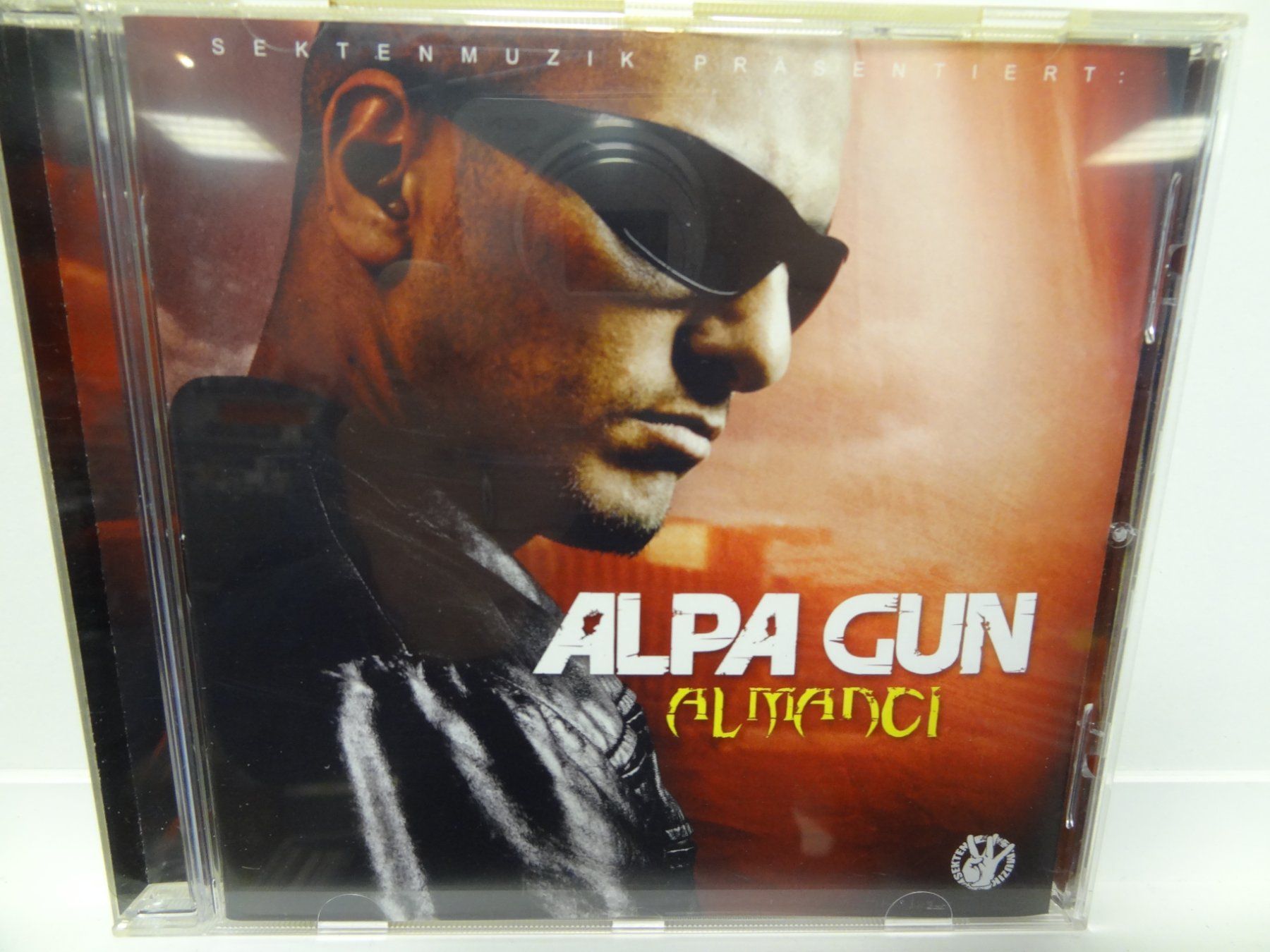 CD: Alpa Gun - Almaneci (CD) – Usato da luzern venduto da musicandart