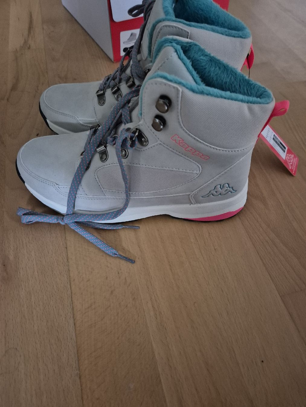 Kappa Scarpe da donna: Winther boots, new, gr.38 – Nuovo e nell'imballaggio originale da Rieden AG venduto da Lapca