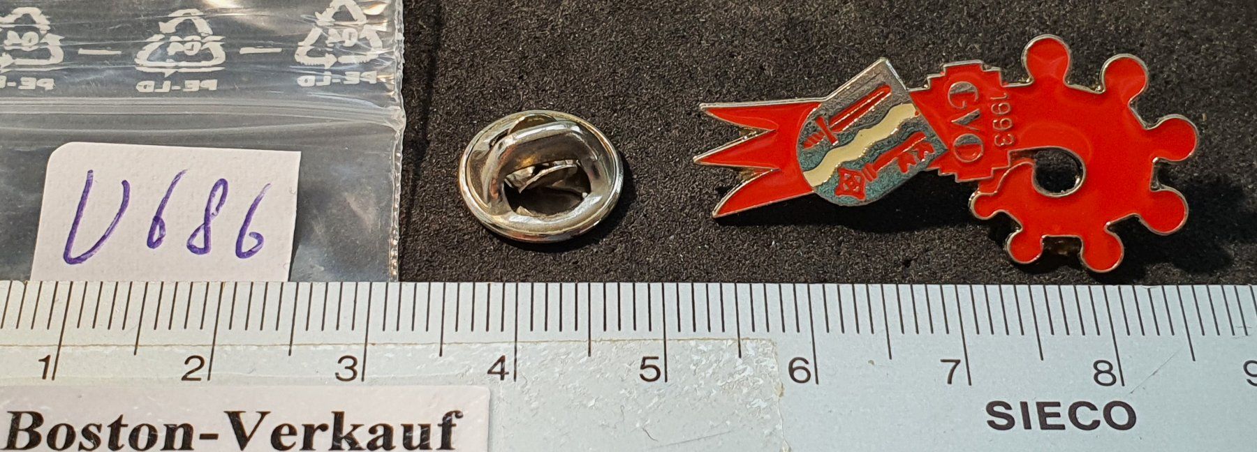Placchette & Badge: U686 - Pin GVO 1993 Baselland Oberwil – Usato da Reinach BL venduto da Boston-Verkauf 1