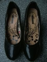 Schwarze Lackpumps von updated, Gr. 37 %%%