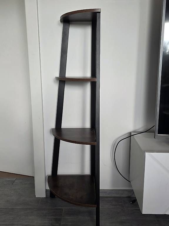 Scaffali: Schönes Eckregal  – Usato da Winkel venduto da jak_x7wl 2