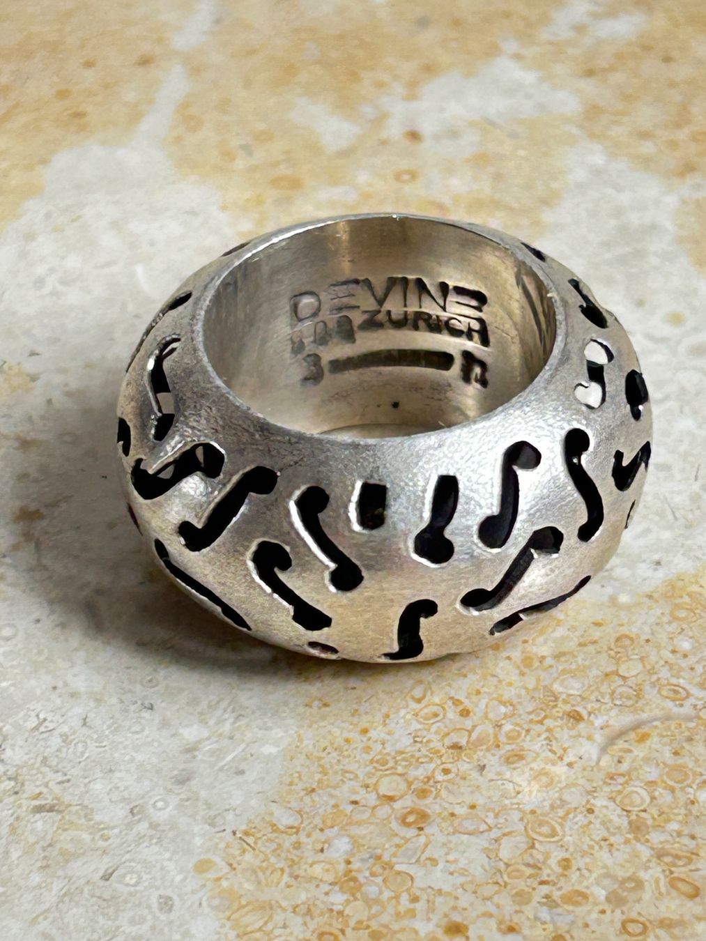 Ringe: Einzigartiger Devine Ring aus Zürich, Grösse 52 Silber – Gebraucht aus Laufen von belleskulptur