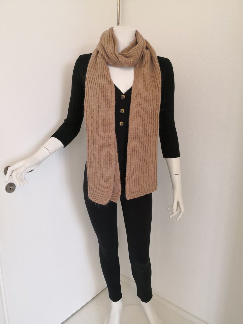 Foulard & Sciarpe: 🤩STRICK-SCHAL BEIGE – Usato da Olten venduto da Naja-Twins-Twins 5