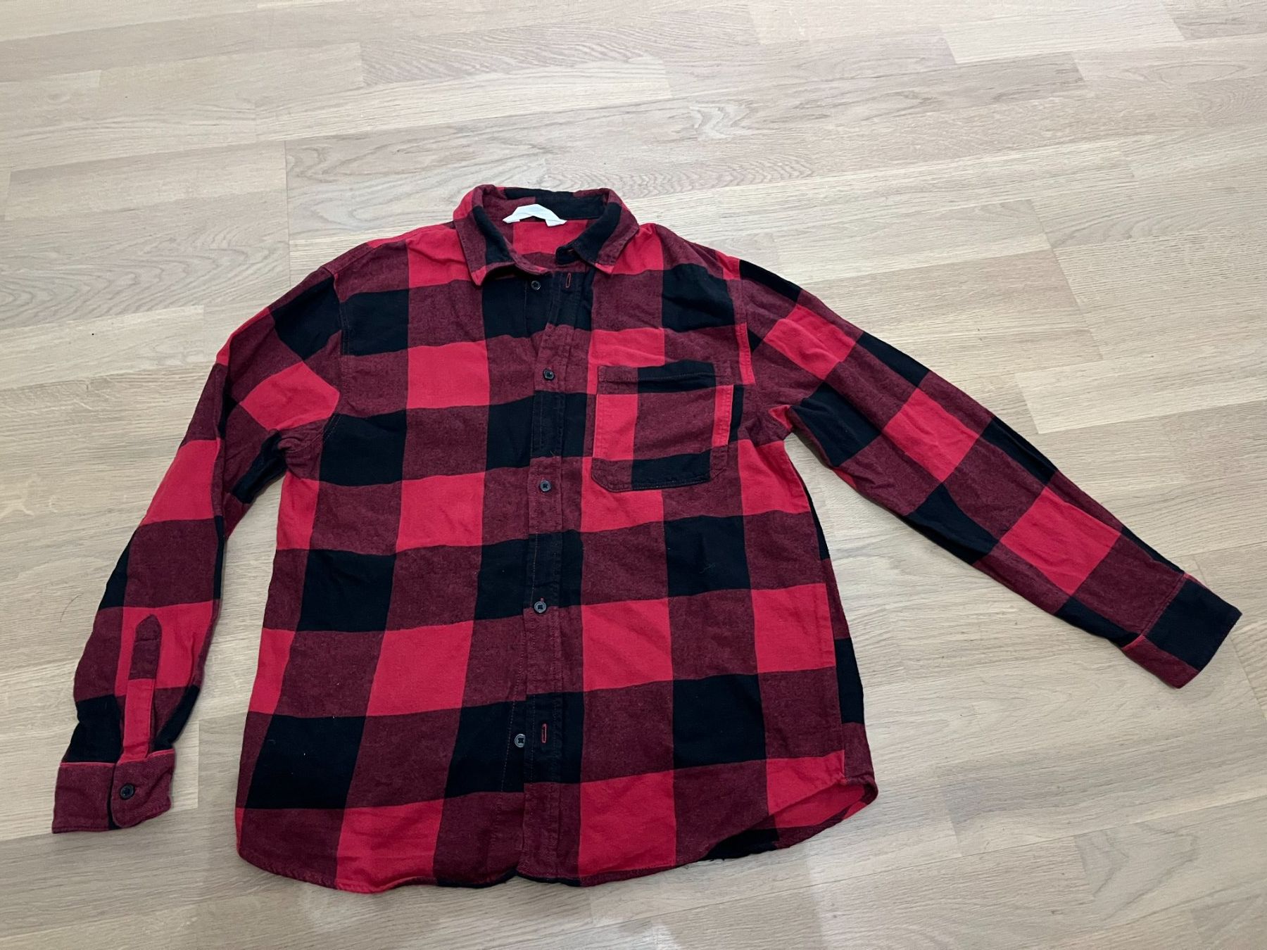 Camicie, T-shirt & Polo: Hemd Gr. 158; volle Farbe – Usato da Oberrieden venduto da mcl_g5vk