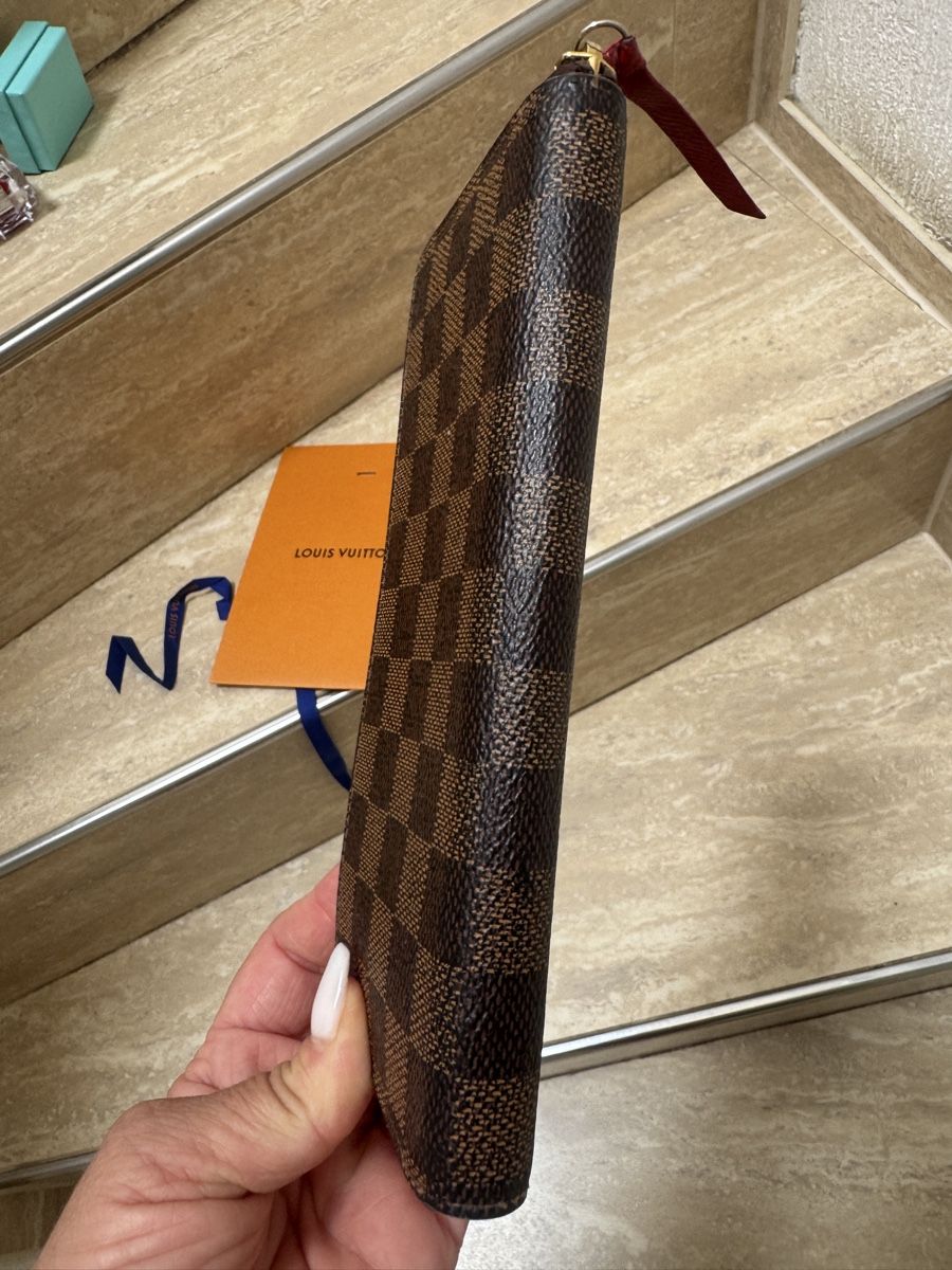 Louis Vuitton Portemonnaies: Louis Vuitton  – D'occasion à Regensdorf par weiningerl 8
