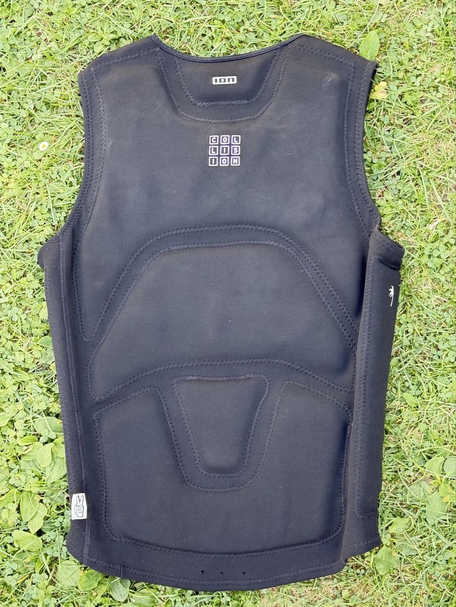 Protections: ION Vest Vector Core Front Zip Men 54/XL schwarz – D'occasion à Faulensee par Captainm 1