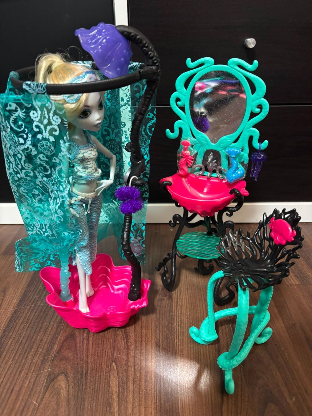 Bambole: Monster High Lagoona Blue Dusche – Usato da Wynau venduto da cat011