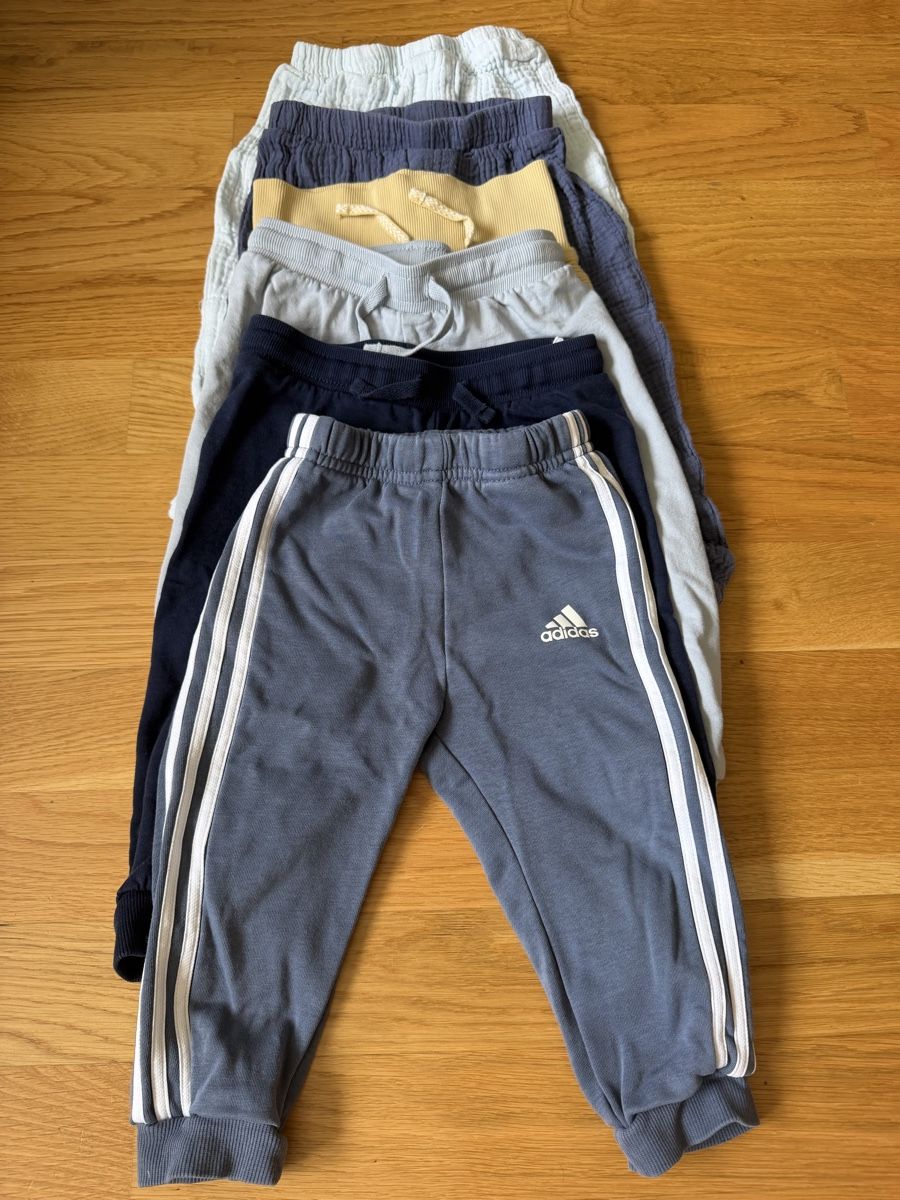 Lotti & Set di vestiti: Hosen Baby – Usato da Zürich venduto da ISB85