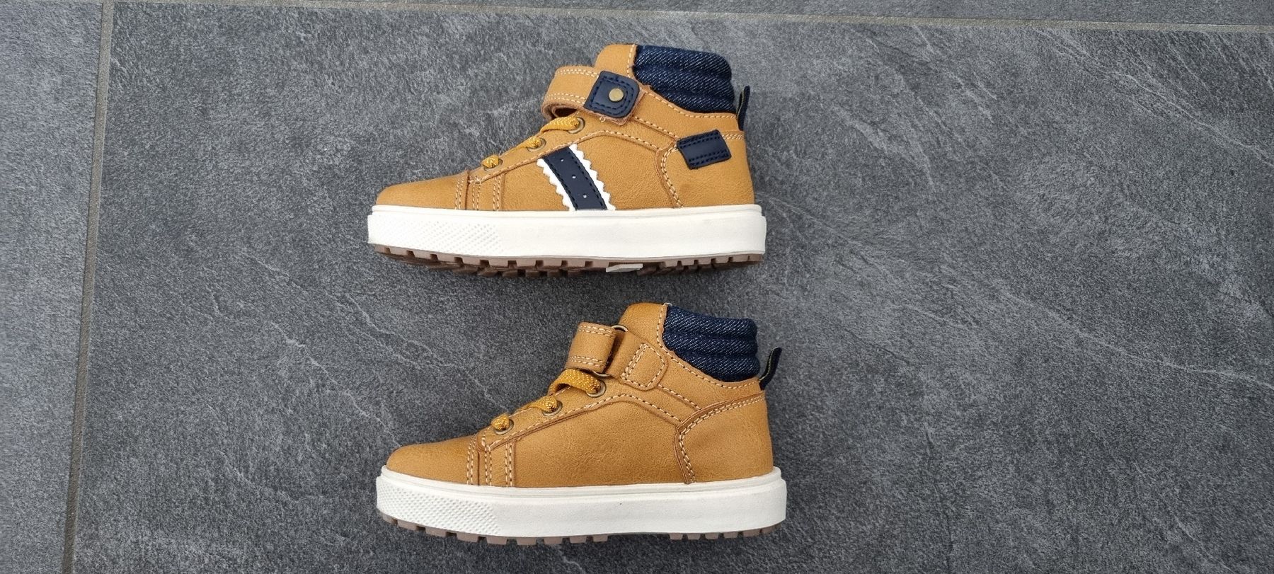 Scarpe per ragazzi: Braune Herbstschuhe / Winterschuhe Grösse 23 – Usato da Birmensdorf ZH venduto da borstenking 1
