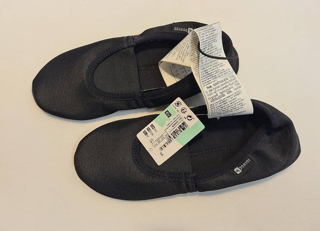 Scarpe da uomo: Neu: Geräteschuhe, Grösse 37 – Nuovo e nell'imballaggio originale da Höri venduto da Makumba2 4