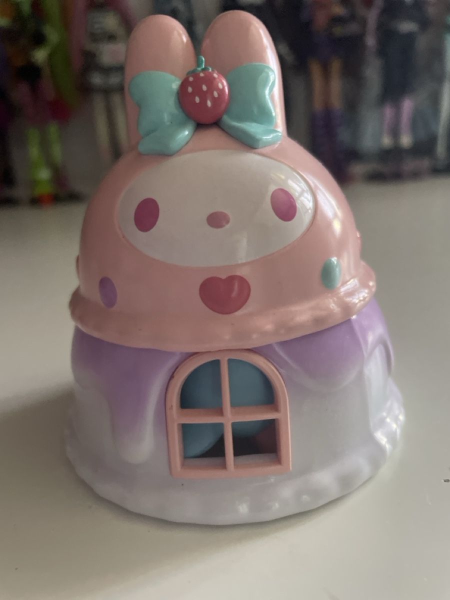 Hello Kitty Figurines: Hello kitty figures – D'occasion à Taverne par shalidar 2