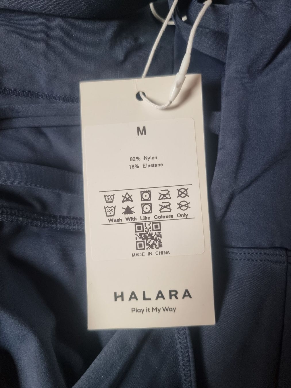 Kleider: Halara Kleid – Gebraucht aus Spiez von mel_z8d5 1