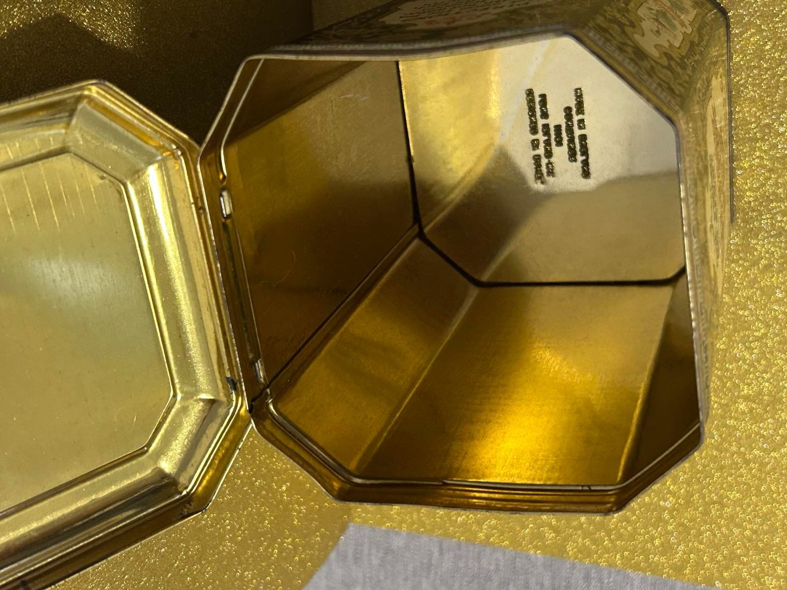 Tutte le decorazioni: Schöne Vintage Blechdose – Usato da Wil SG venduto da Nvik 3