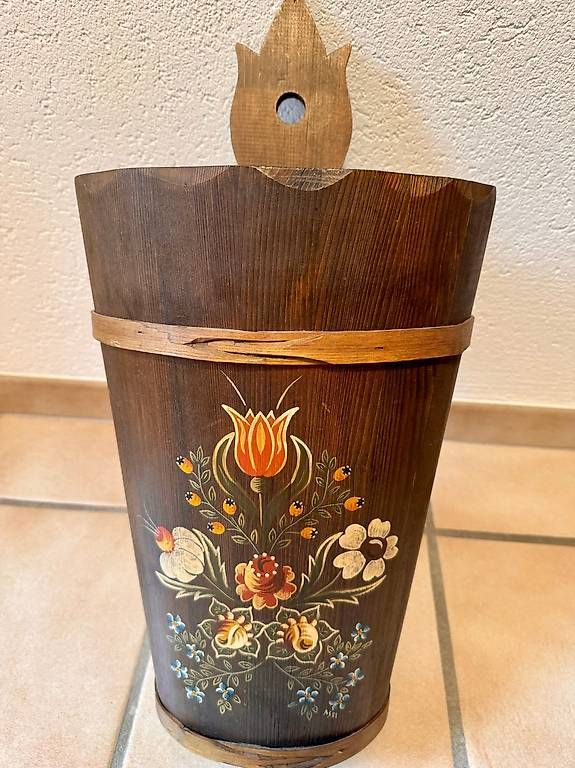 Articoli in legno: Bauernmalerei – Usato da Sissach venduto da rol_w8lr