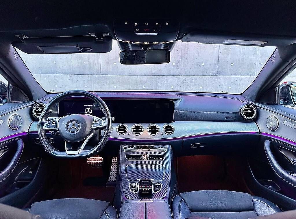 Mercedes-Benz Automobili: Mercedes Benz E-220 D AMG Line – Usato da Lachen SZ venduto da ays_b6gq 1
