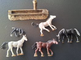 Konvolut 5 Pferden mit Tränke Spur N