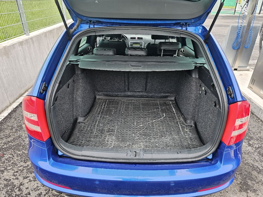 Skoda Automobili: 07'Skoda Octavia RS 2.0l Diesel – Usato da Goldingen venduto da Us_Car_Fanatics 9