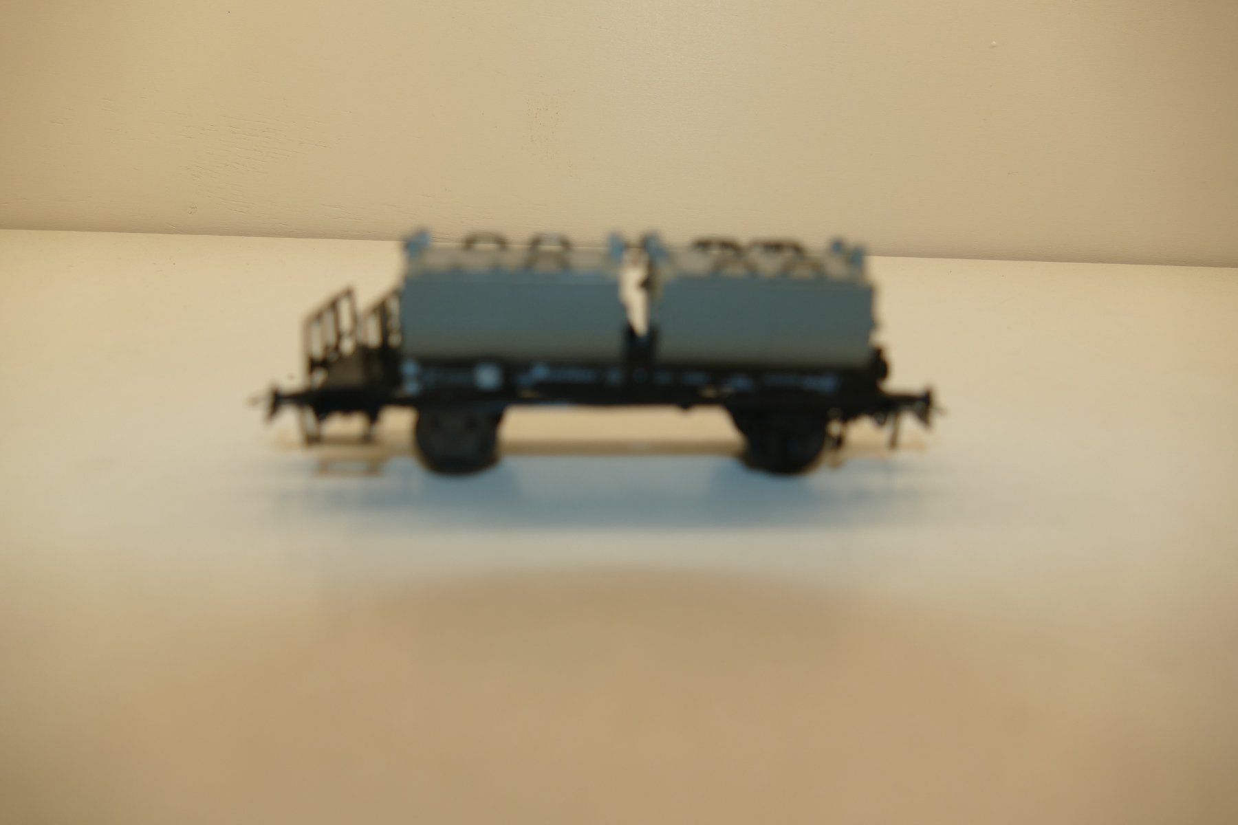 Piko Modelleisenbahnen: Piko H0: DR Kalkkübelwagen – Gebraucht aus Niederhasli von rail-duerst 1