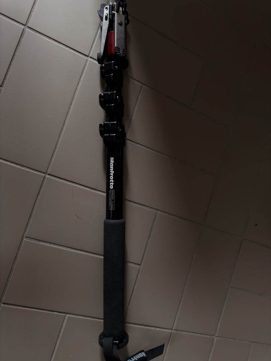 Manfrotto Trépieds & Accessoires: Manfrotto Monopod Stativ mVM250A – D'occasion à Schlieren par Baerlauchsuppe