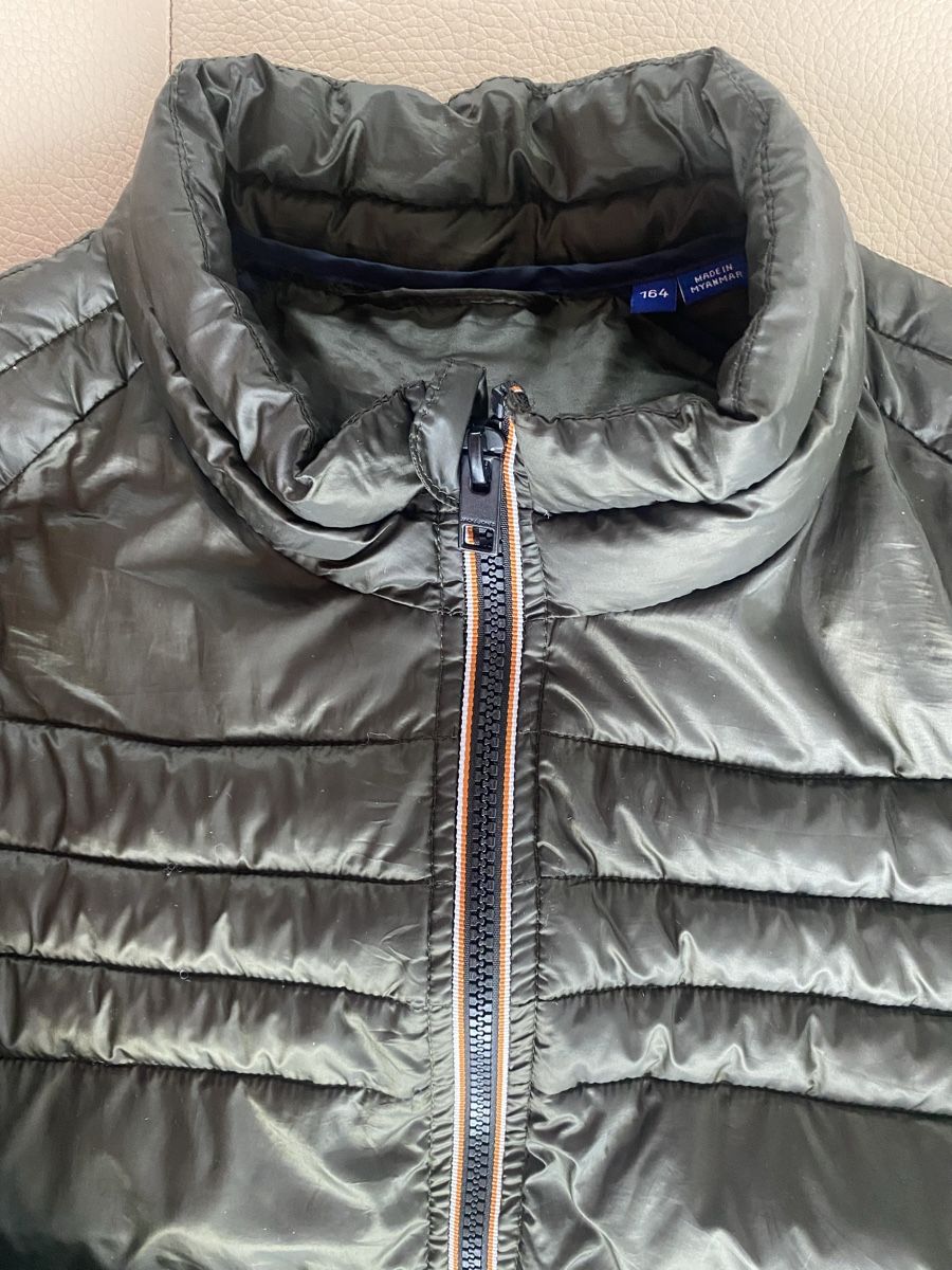 Jack & Jones Giacche & Cappotti: Jack & Jones Steppjacke grün Gr. 164 / 14y – Nuovo (secondo la descrizione) da Meggen venduto da 6003Luzern 1