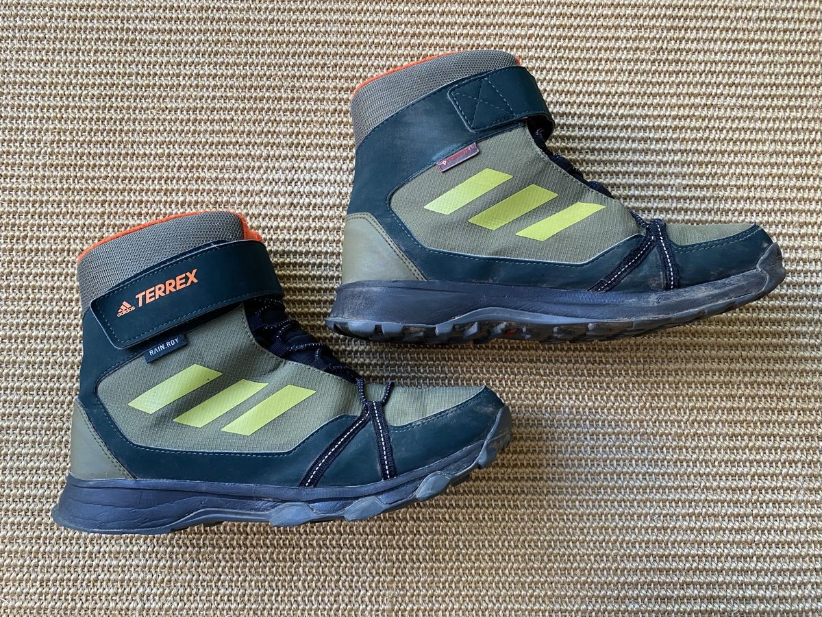 Adidas Scarpe per ragazzi: Adidas Terrex Winterstiefel Gr. 38 2/3 – Usato da Zürich venduto da coraruoss