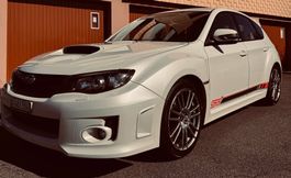 SUBARU IMPREZA WRX STi - mit revidierte Motor