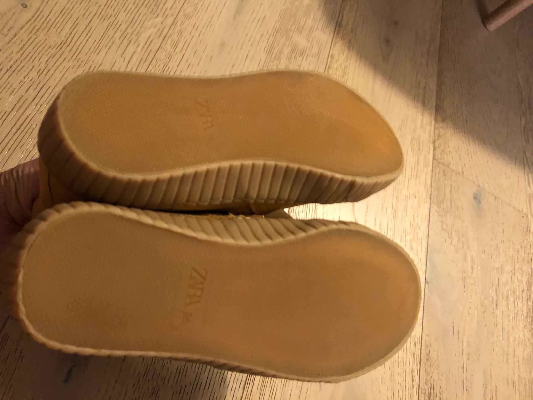Zara Scarpe da uomo: Zara Kinder Sneaker Neu mit Tag – Nuovo e nell'imballaggio originale da Binningen venduto da ram_glq6 1