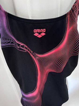 Arena Damen Badeanzug S  neu mit Etikett