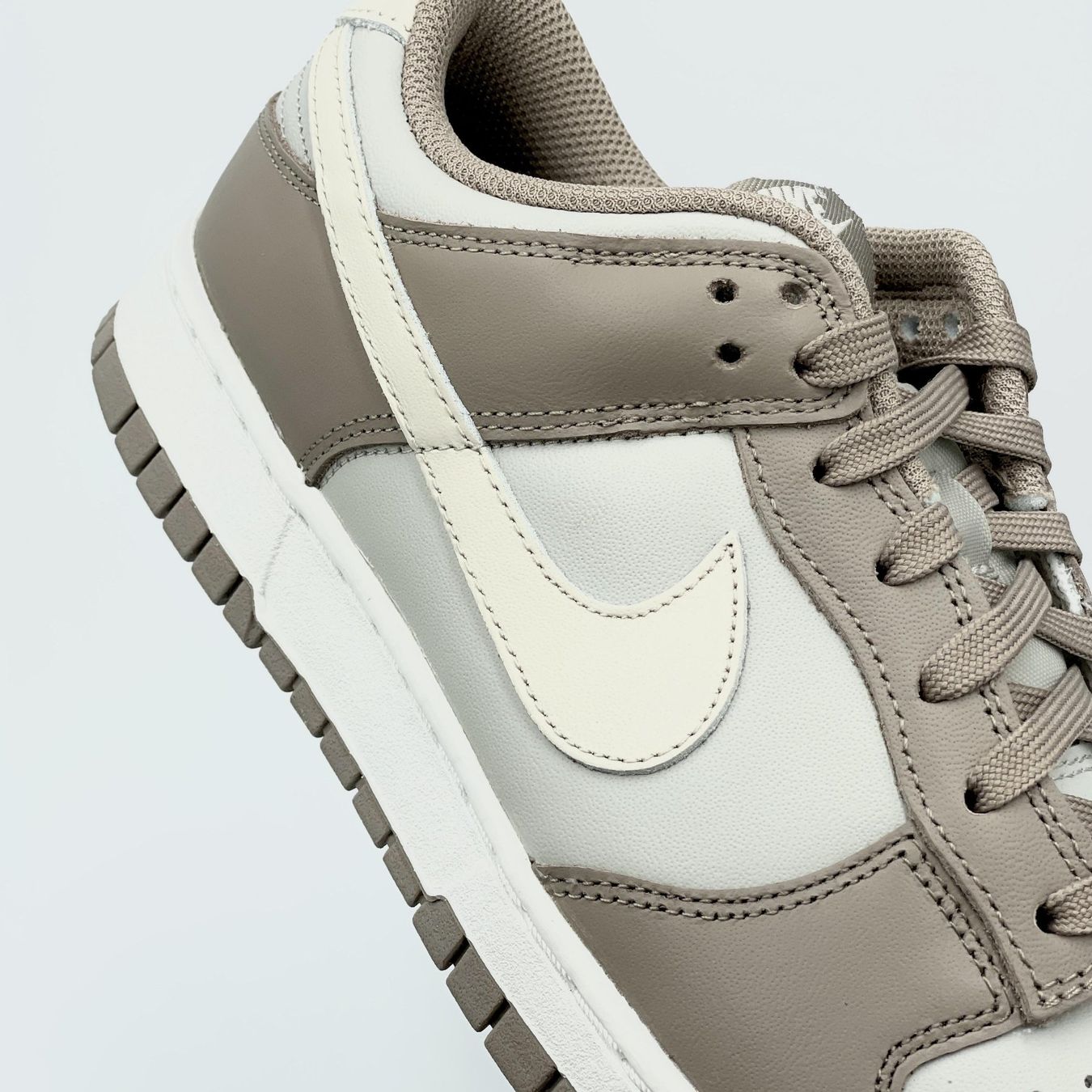 Nike Damenschuhe: Nike Dunk Low Bone Beige (W) EU 42.5 – Neu und originalverpackt aus Erlinsbach von sasneakers 1
