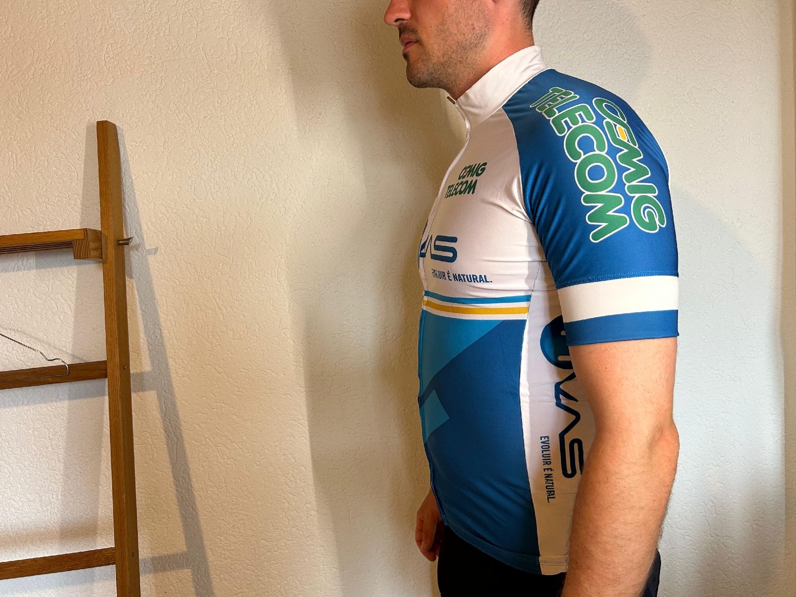T-shirt: Fahrradshirt Weiss/Blau – Usato da St.Gallen venduto da dopplerhofer3121 1