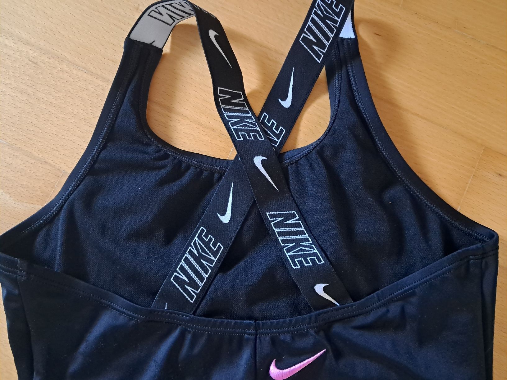 Nike Costumi da bagno & Bikini: Badeanzug Nike Gr. 137-146 – Nuovo (secondo la descrizione) da Winterthur venduto da fabelwin 2