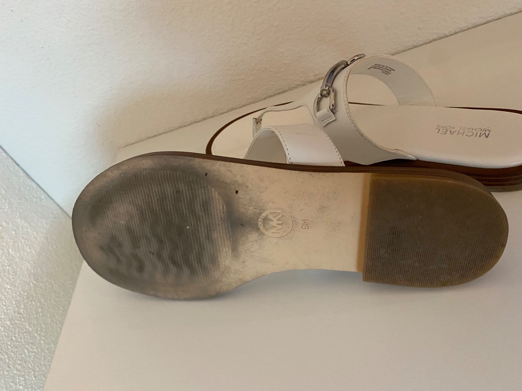 Michael Kors Damenschuhe: Michael Kors Sandalen – Gebraucht aus Dübendorf von fabiiisk 3