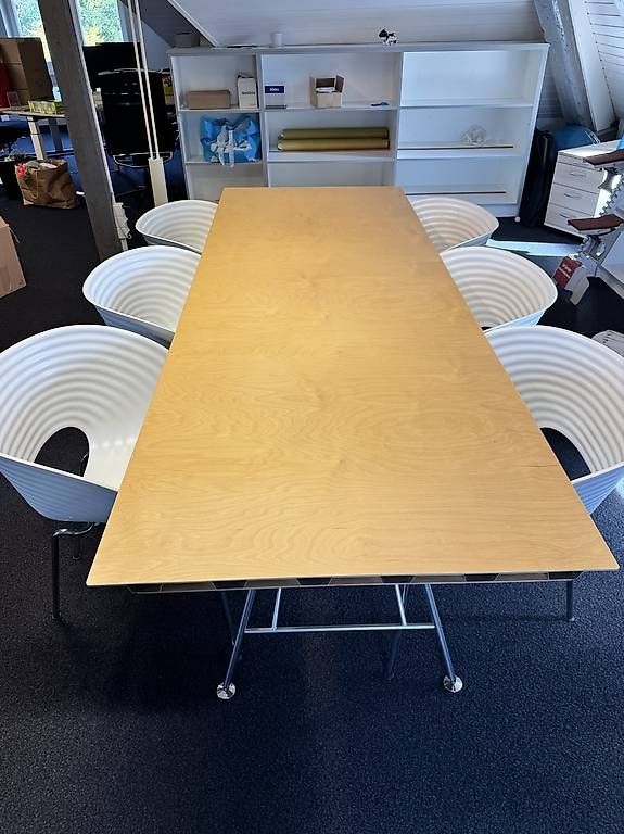 Set di tavolo e panche: Table ALINEA + 6 chaises Vitra – Usato da Villars-sur-Glane venduto da zek_b98p