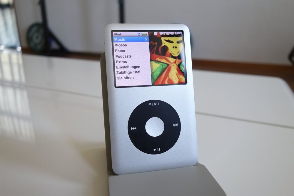 Apple iPod classic 256GB silver and black mit neuem Akku Kaufen auf