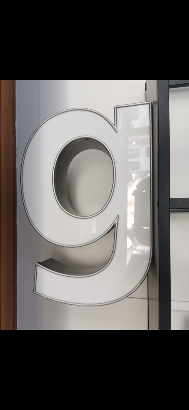 Toutes les décorations: Leuchtschriftbuchstabe "g" – D'occasion à Niederönz par Silverbluecat