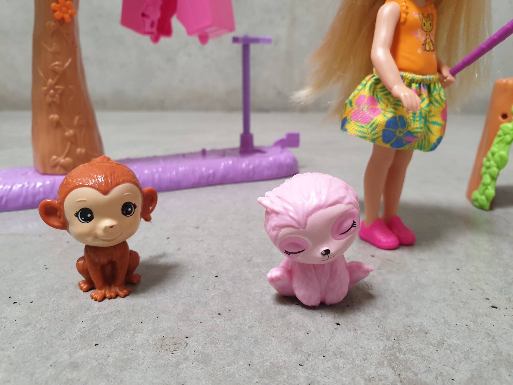 Bambole: Set Barbie, Chelsea et sa pinata – Usato da Fribourg venduto da fripons 5