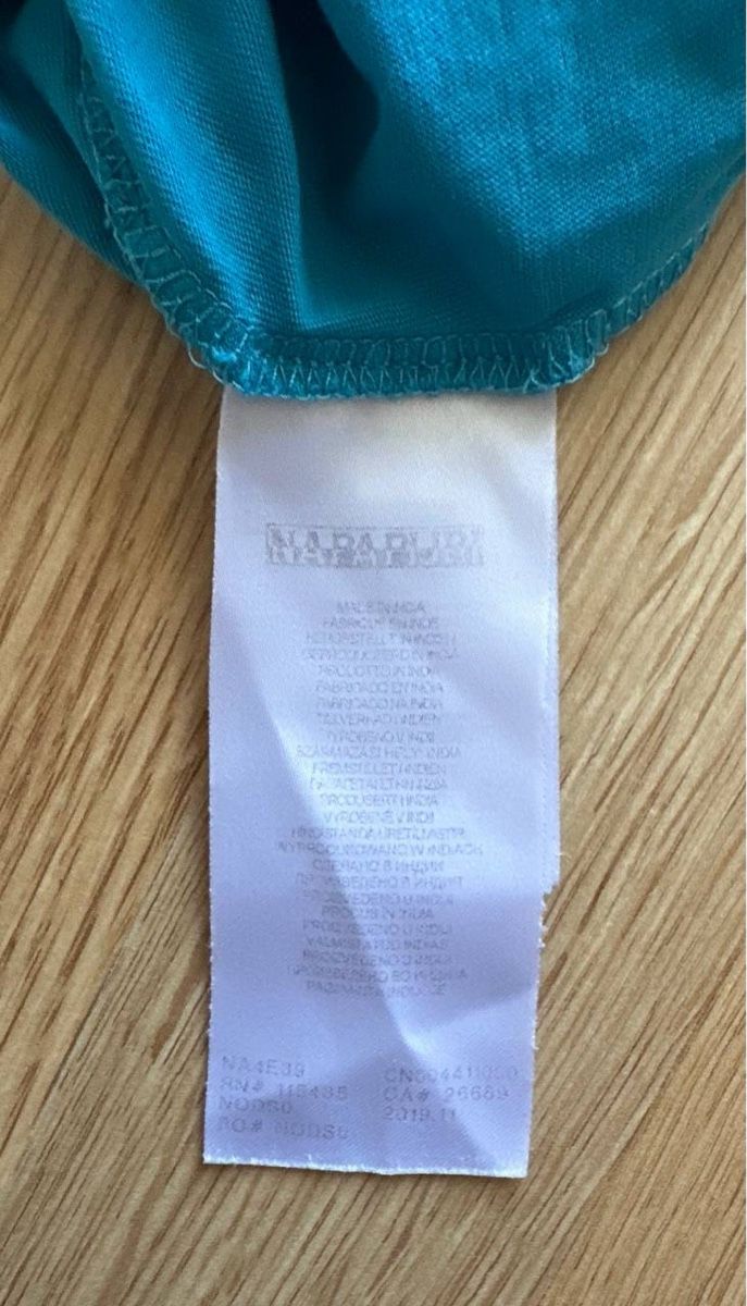 Napapijri T-shirt: Napapijri T-shirt  – Usato da Pfäffikon ZH venduto da Nataliia. 2