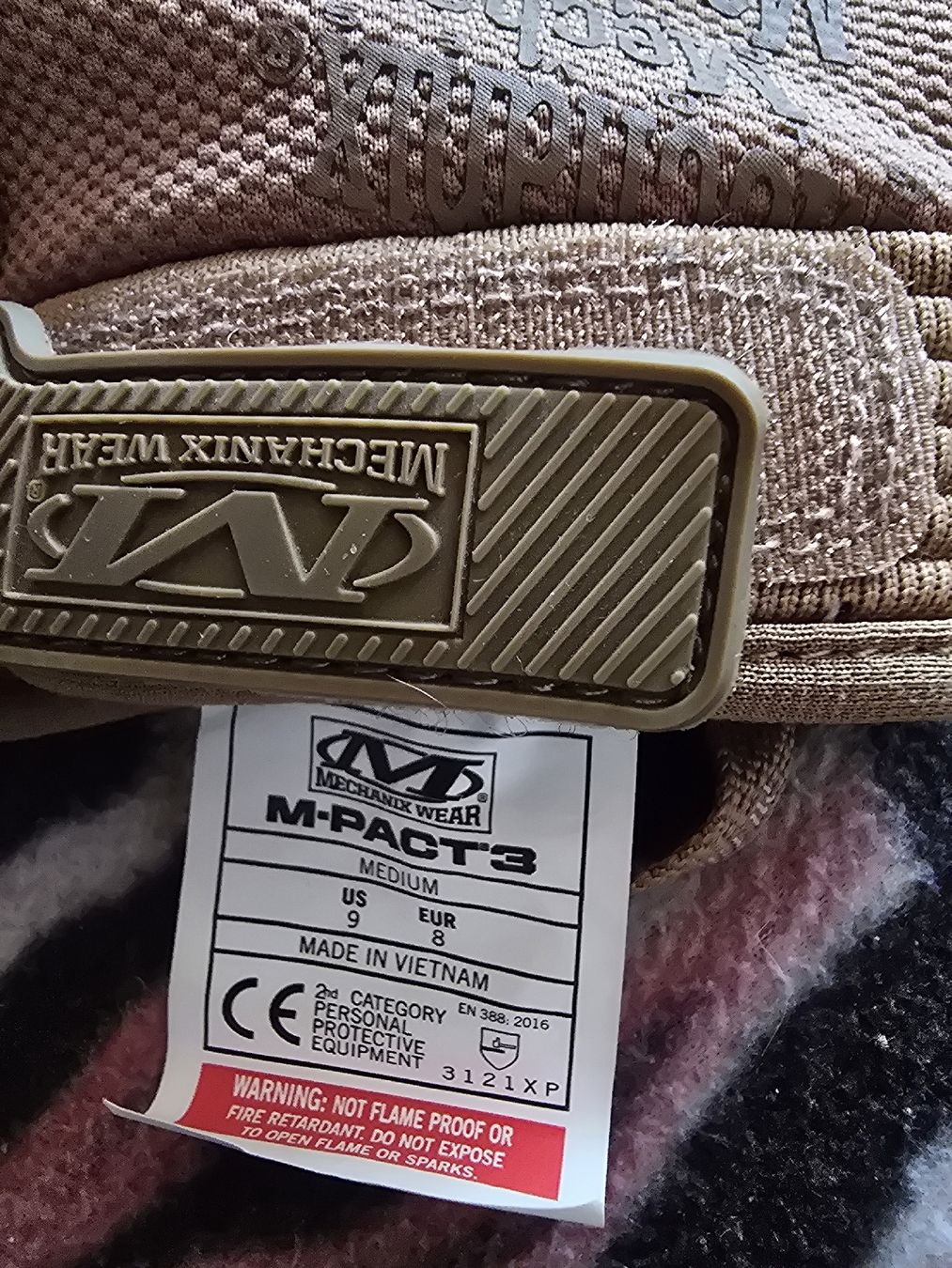 Guanti & manicotti: m-pact3 mechanix wear – Usato da Bronschhofen venduto da ghostman55 3