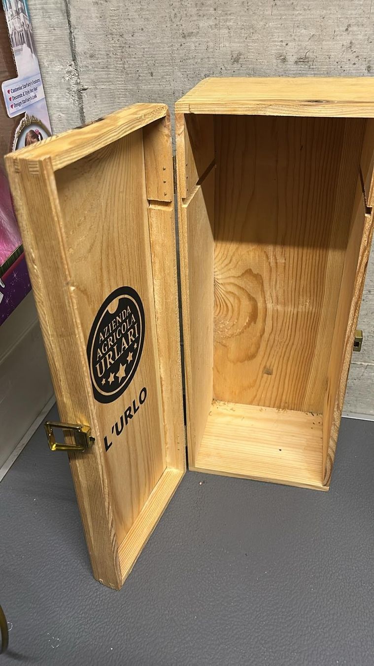 Portagioie: Scatola di legno vino "L'urlo" – Usato da Melano venduto da H-Sara 1