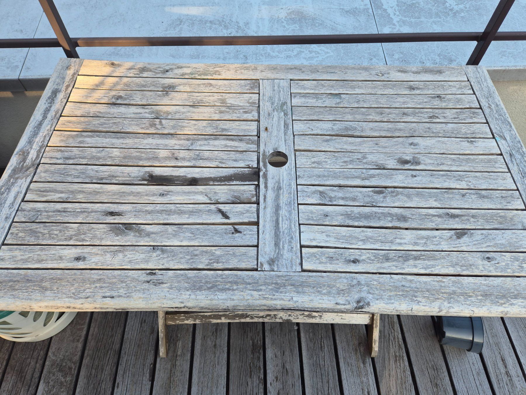 Tables: Table de jardin - Gratuit – D'occasion à Baar par sko_r7ys 3