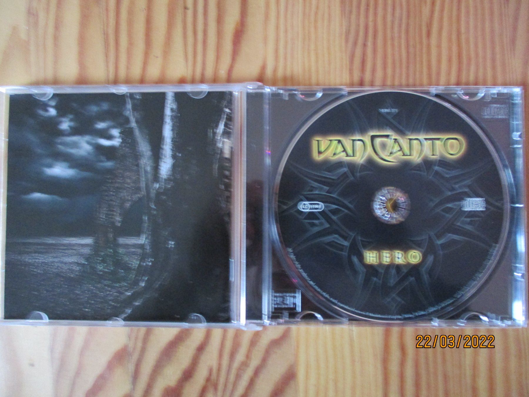 CD: Van Canto -- Hero – Usato da Liestal venduto da Disc-Point 1