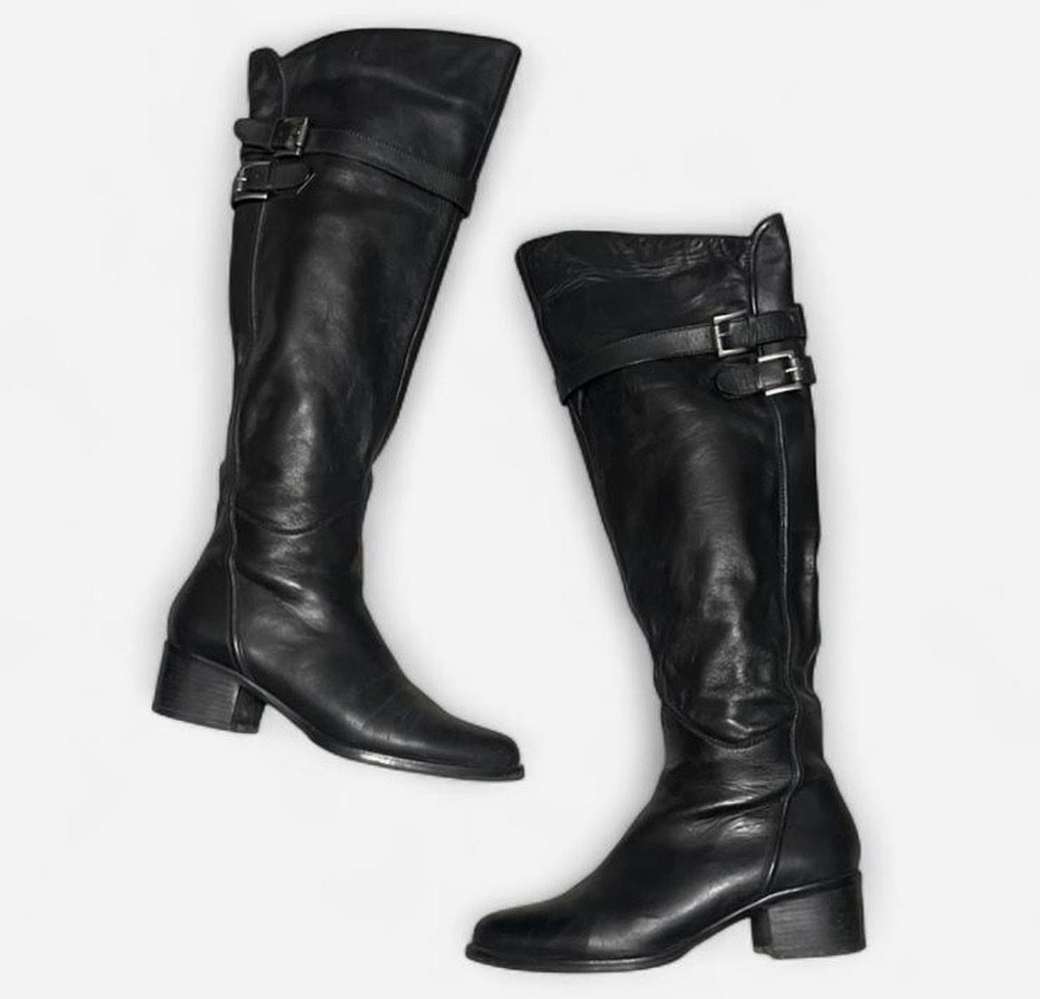 Scarpe da donna: Schwarze Lederstiefel von BCBG, Grösse 38.5 – Usato da Watt venduto da Ene.kro