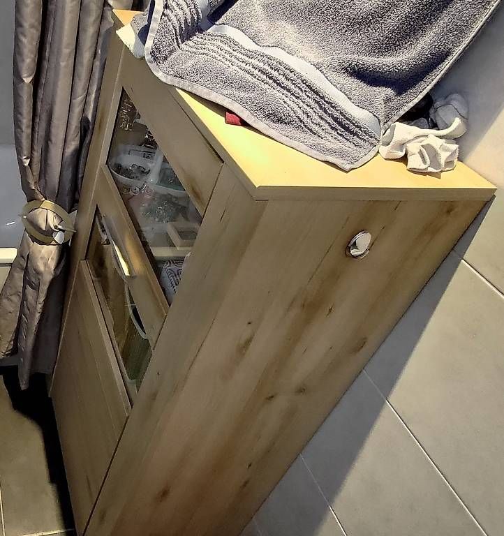 Cassettiere: Meuble Etagères avec porte vitrée – Usato da Chatonnaye venduto da scharf 2