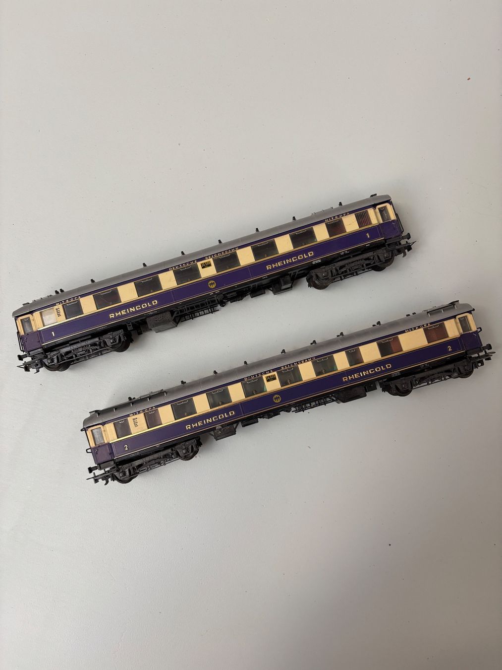 Modellini di ferrovie: 2x Rheingold Schnellzugwagen – Usato da Bettenhausen venduto da Fabi_CHer