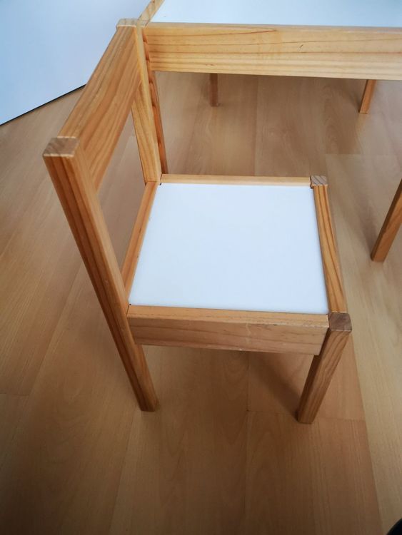 Kindertisch mit 2Stühlen Lätt von Ikea Kaufen auf Ricardo